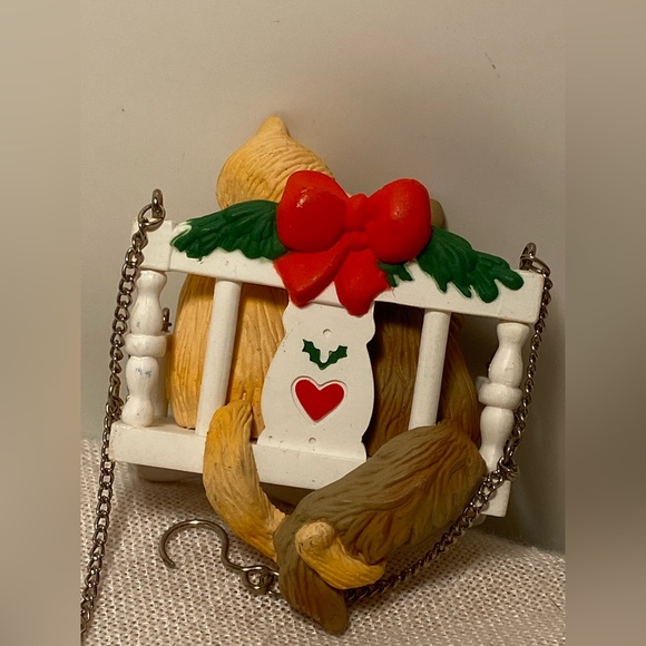 Vintage cat ornament Hallmark Our Christmas Together 1993 cat couple on a Swing - Picture 9 of 16